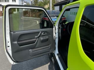 Suzuki Jimny photo 12