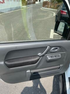 Suzuki Jimny photo 16